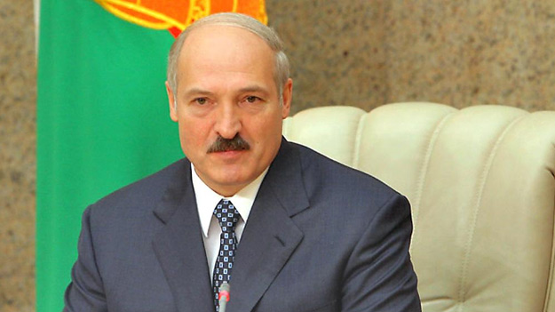 Лукашенко призвал не дубасить Россию за Крым